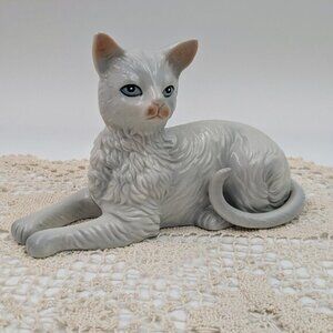 Vintage white / Light Gray Porcelain Cat Figurine in Regal Reclining Pose